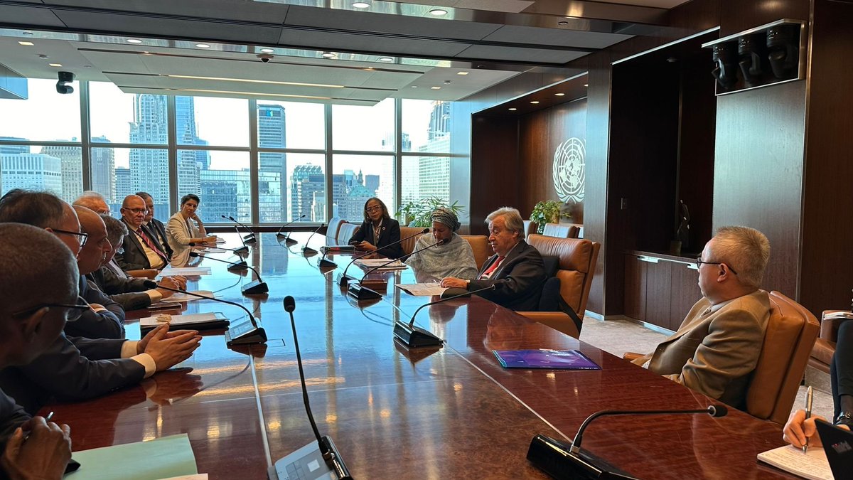 A very fruitful meeting with the @UN Secretary-General @antonioguterres on the upcoming appointment of a #UN #Water Envoy. With the agreement on the methodology for the Envoy’s appointment, the selection and appointment process will now be fully in motion. #Water is at the