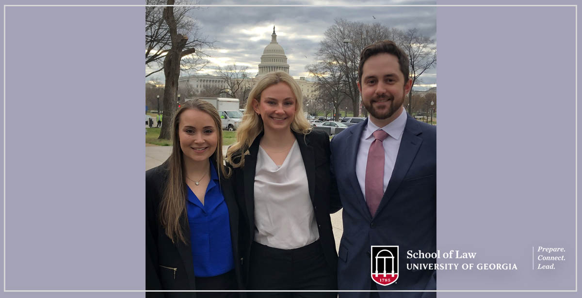 3L and Appellate Litigation Clinic participant Allison Fine recently argued before the U.S. Court of Appeals for the D.C. Circuit. 3Ls Hope Garrison and Rob helped brief the case and prepare Fine for the argument. law.uga.edu/news/78903 #ugalaw