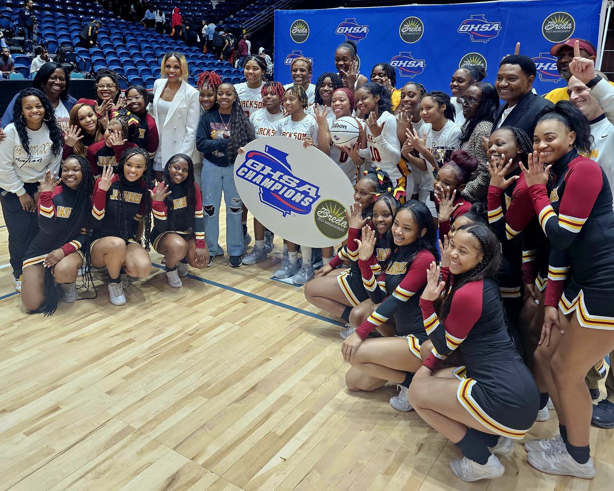 collins4atlanta's tweet photo. Celebrating TK's great work at @magviolence ๐ช๐พ, our student leaders at @APSTherrell ๐พ & the Lady Jaguars' historic win ๐ in just what we needed to end the week w/#HappyInternationalWomensDay2024! ๐๐ #whataweek #apYes @apsupdate @mjjaguars https://t.co/LqinwPHHFD