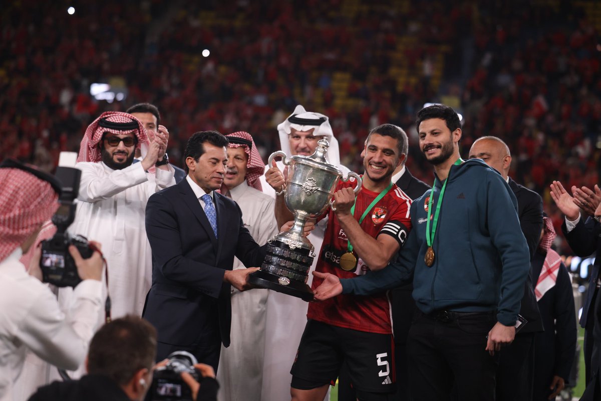 AlAhly's tweet photo. لقب جديد يُضاف لخزينة ممتلئة بالبطولات 🏆

#يلا_يا_أهلي https://t.co/J9iXgQHceM