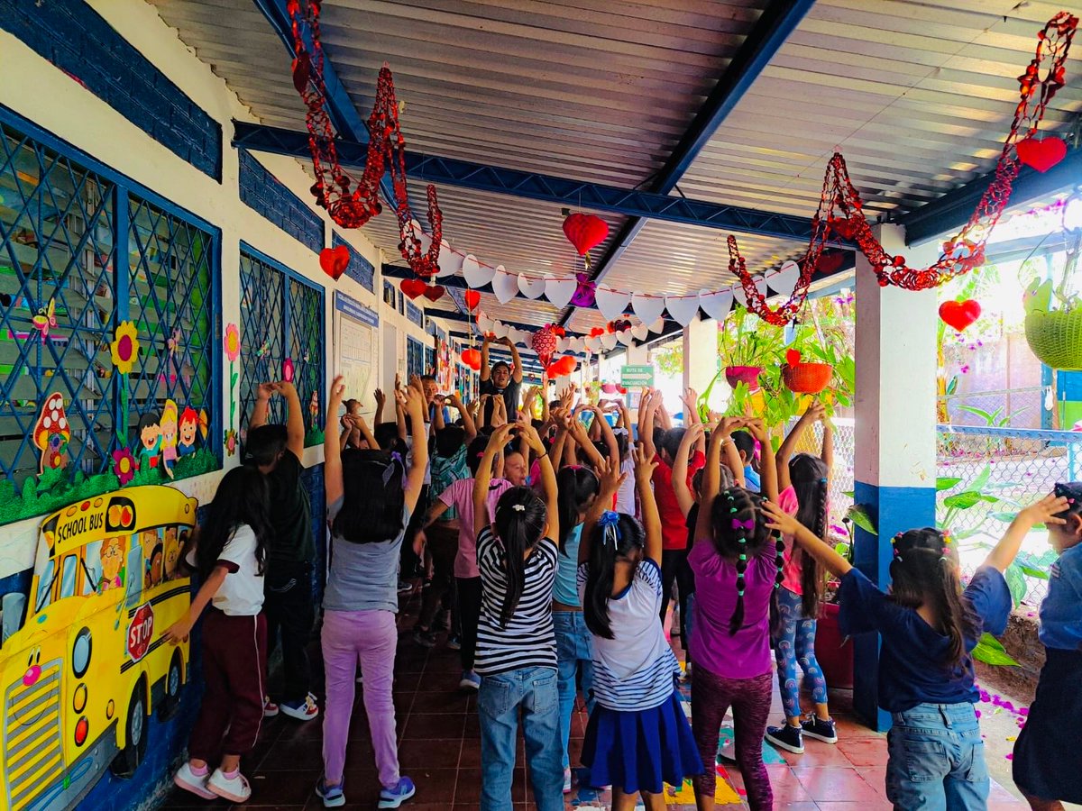 César Godoy 🇸🇻 tweet media