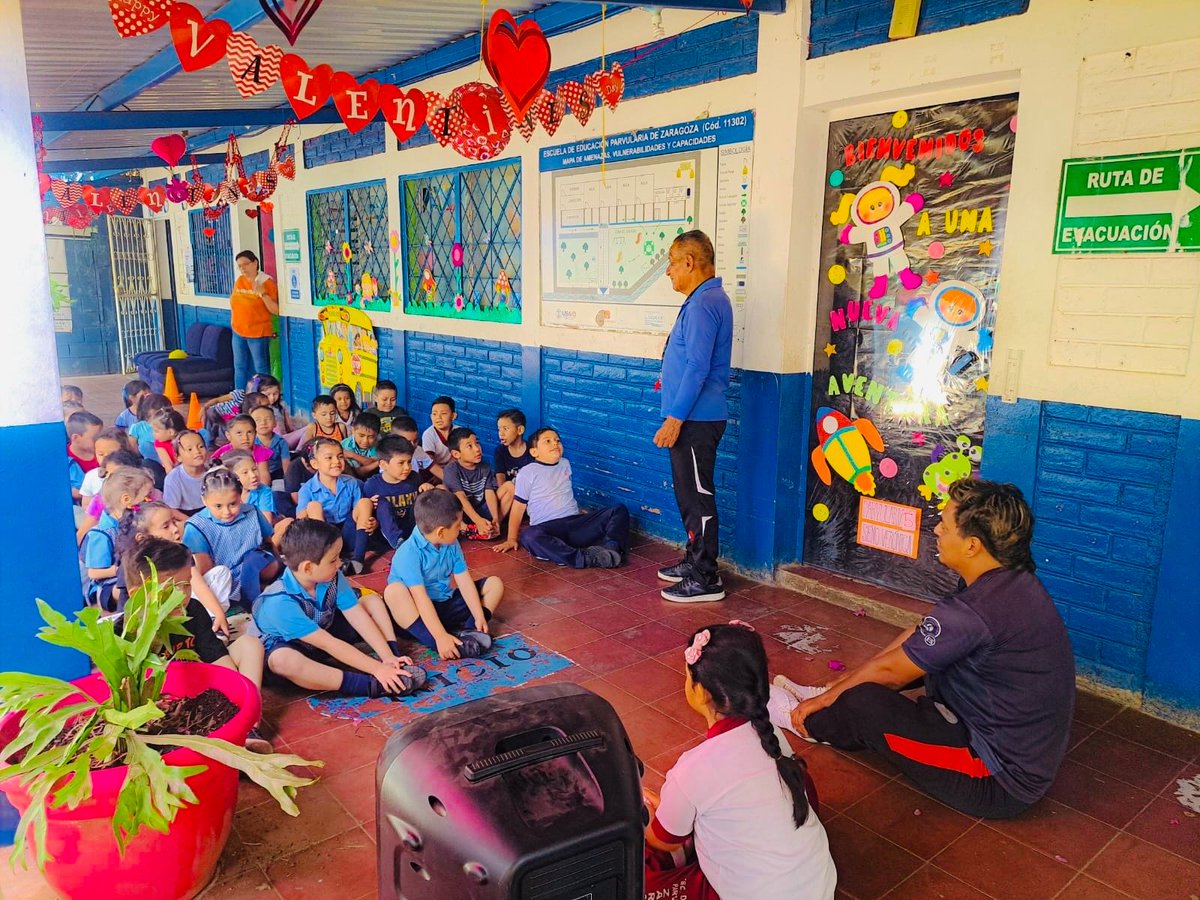 César Godoy 🇸🇻 tweet media