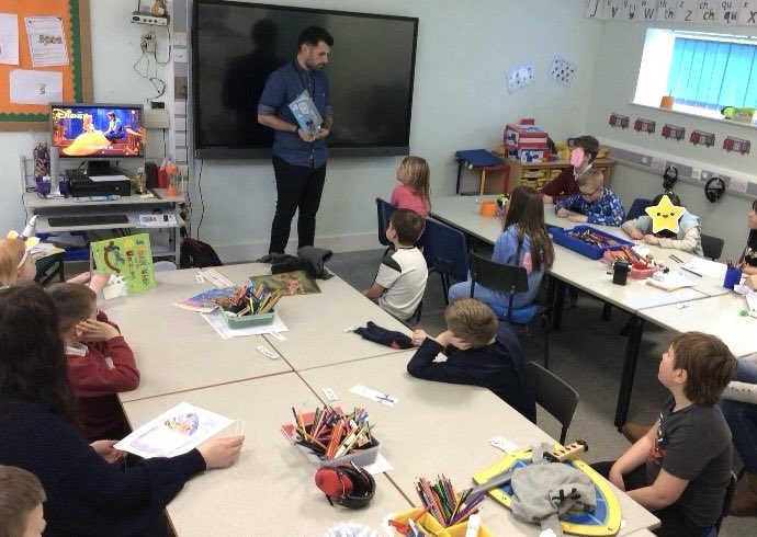 Lois Masterson tweet media