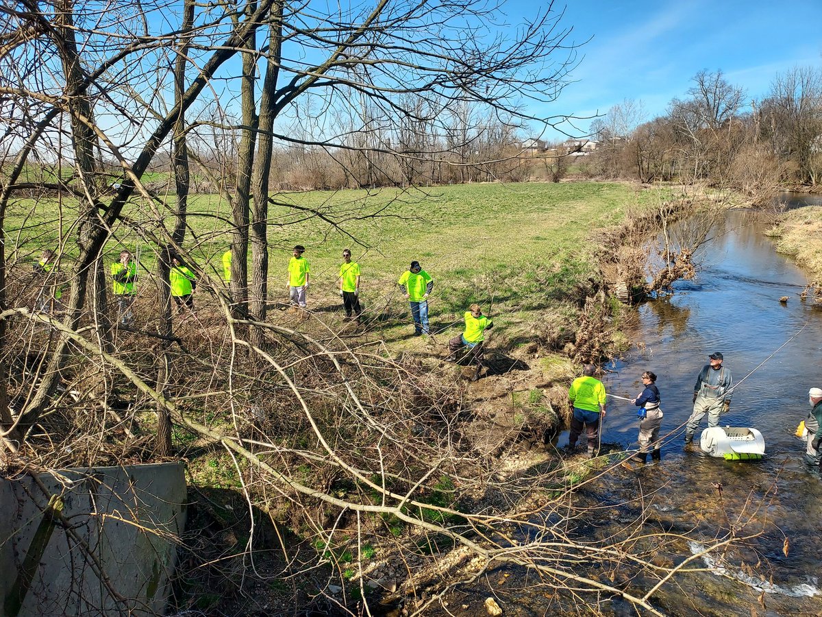 KimIngram22's tweet image. #Trout stocking has begun @lshspioneers @LSPioneers My students were rock stars while helping the @pafishandboat fill our steams with beautiful fish!! #community #lovewhereyoulive #LoveWhatYouDo #lifeskills