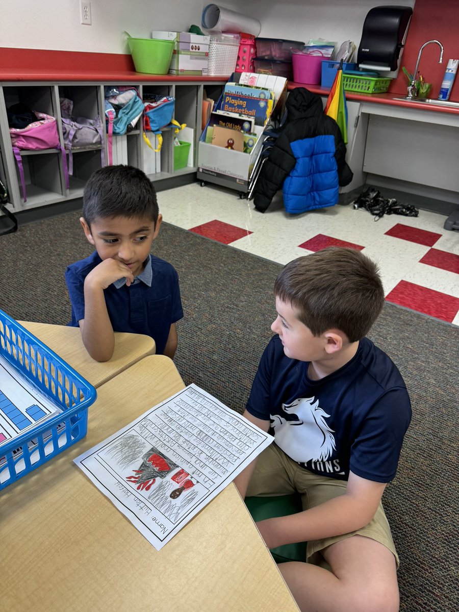 sramolina's tweet photo. What a wonderful day to celebrate our writing! These students worked hard and were so excited to share their writing with some kindergarten friends today. https://t.co/7OY3ppfWuZ