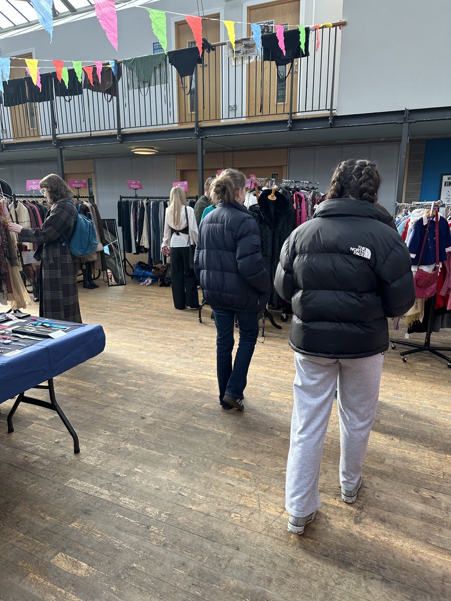 Some of the boarders took a trip to the vintage market down in Leith last weekend. We had so much fun looking through clothes from the 1920's all the way up to the early 2000's! #iloveboarding #houldsworthhouse #shoppingtrip #sundayactivity