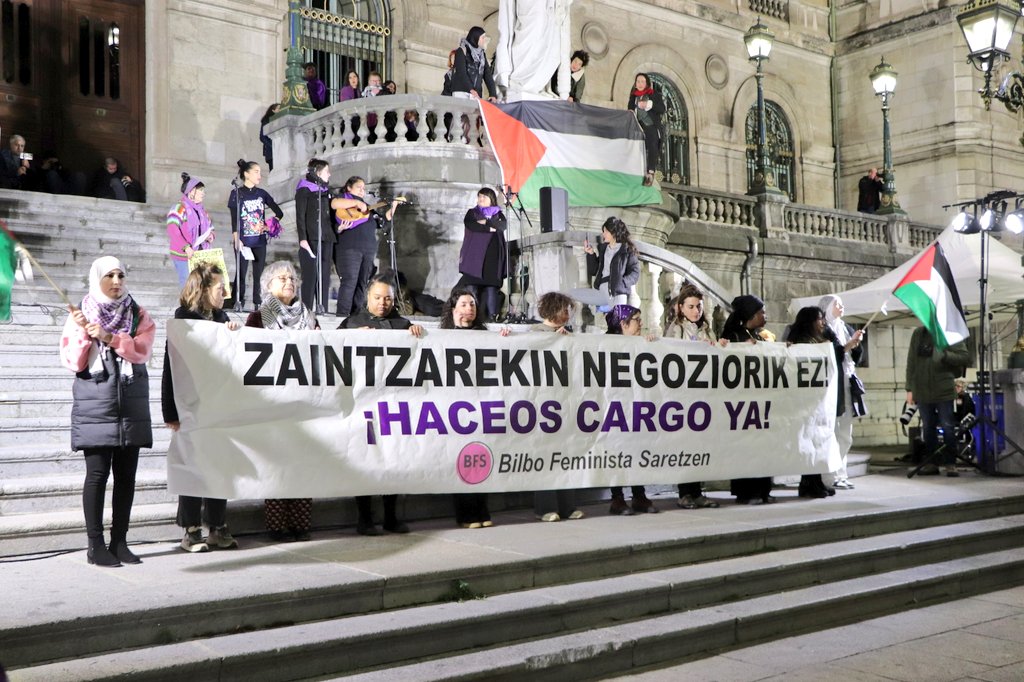 DianaUrrea5's tweet photo. Gora borroka feminista! 
Gora Palestina Askatuta! 

#Martxoak8 
#StopGenocideInGaza https://t.co/hdWEiV2TpD