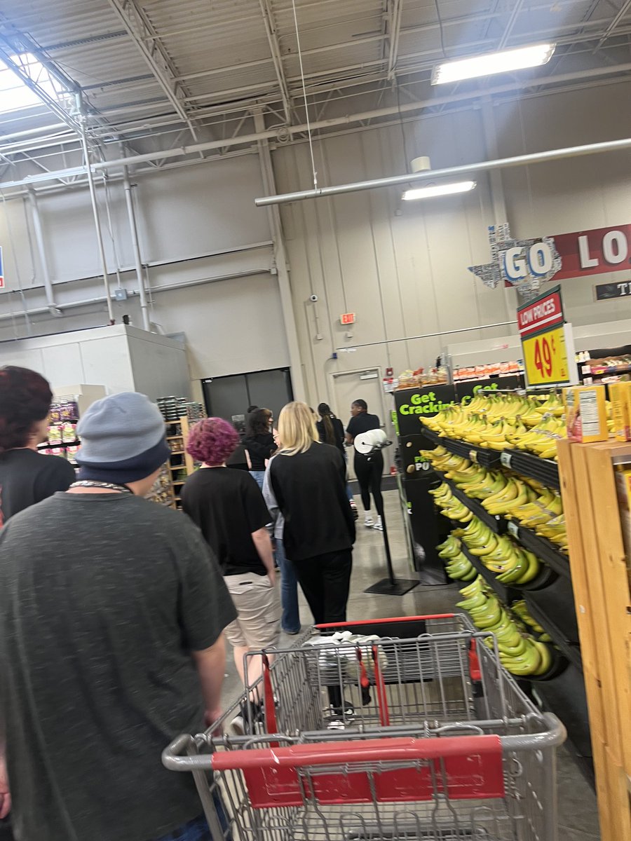 Our CTE Culinary classes to a field trip to HEB on Frazier in Conroe. Thank you H‑E‑B for a great learning experience!
#alwaysabulldogneveranunderdog