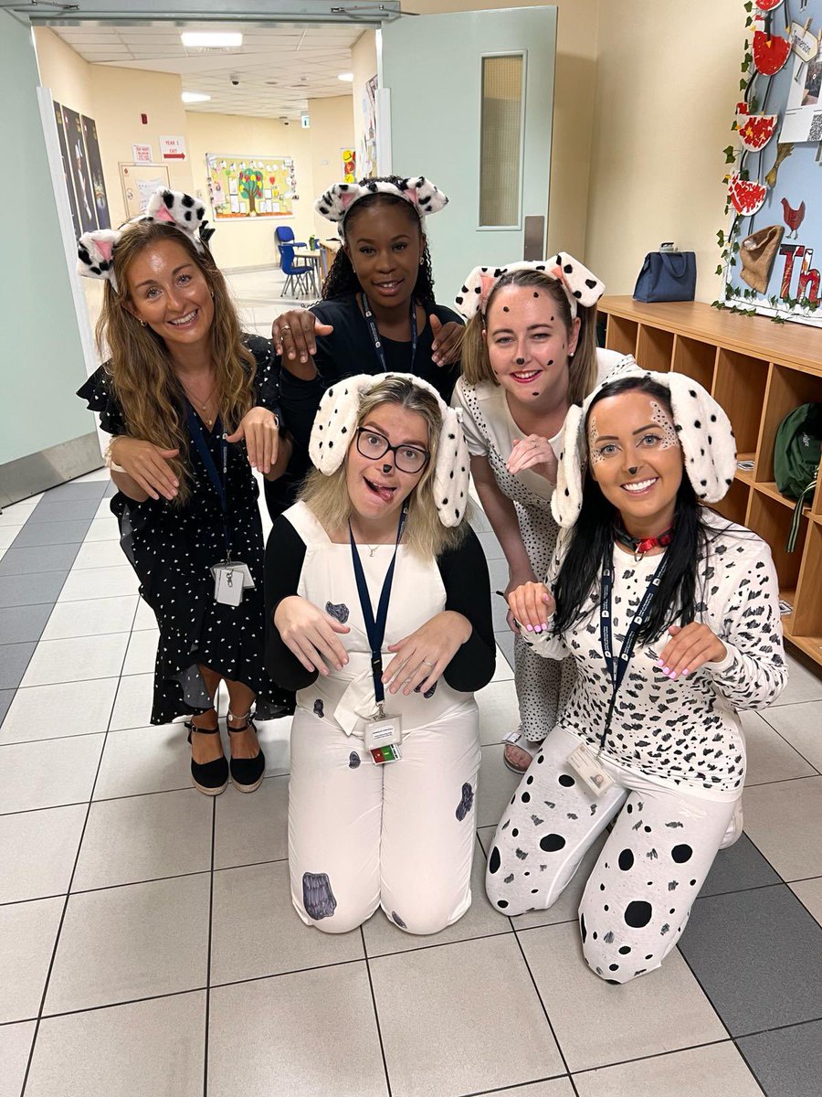 Great team effort for World Book Day! The children just loved Cruella and her cronies coming into the classroom hunting for puppies 😂🐾🐶