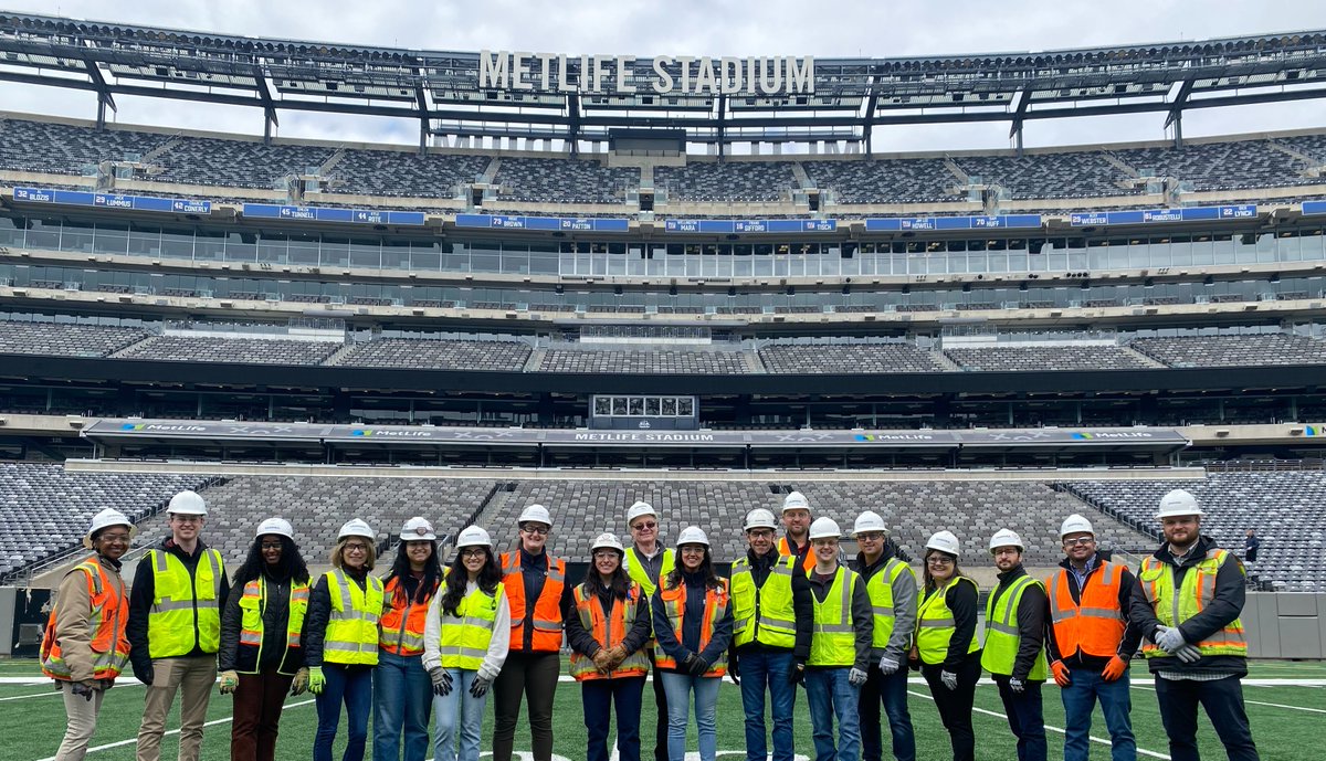 SkanskaUSA's tweet photo. Happy #WICWeek24. This week, we focused on the Keys to the Future and celebrated the strength and knowledge of women in our industry. Here's to those making strides in shaping a more inclusive and sustainable future of construction and development. https://t.co/8Z95UjcOzO