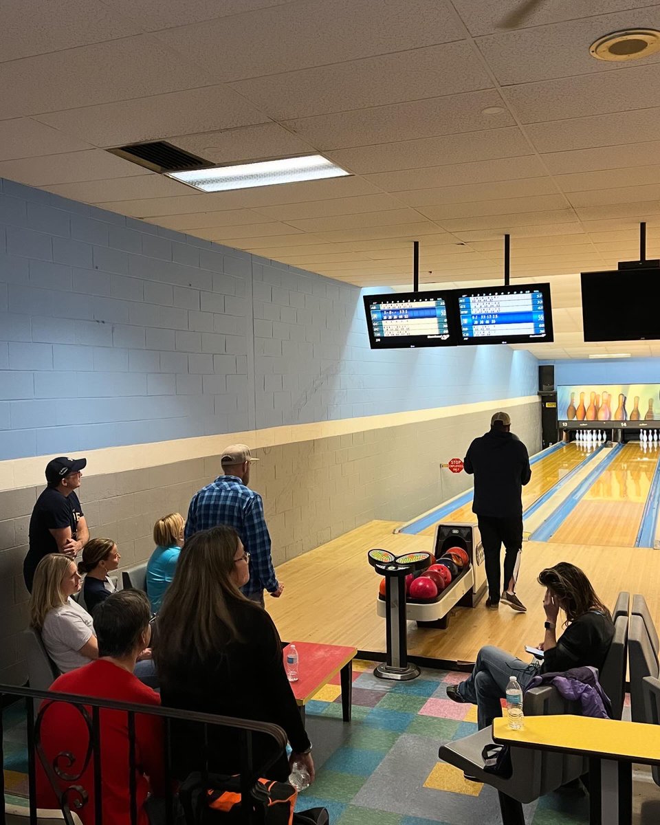 The season appropriately wraps up with a bowling party! Even the parents joined in on the fun! @athletics_devon @devonprep #BowlTide