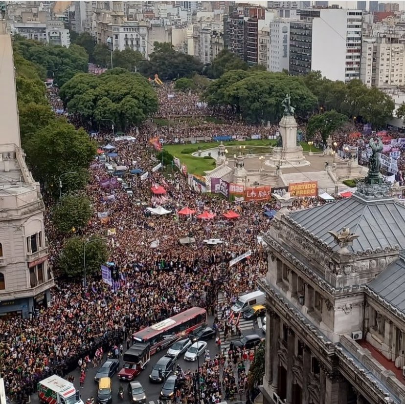 EL SALÓN DE LAS MUJERES ✨✌🏼