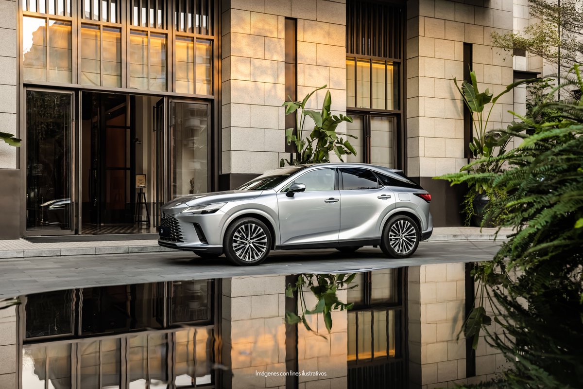 Forbes_Mexico's tweet photo. RX 350h, RX 500h F-SPORT y RX 350 son algunas de las SUV que hacen de Lexus un líder del segmento luxury. Visita tu distribuidor más cercano y vive la innovación de RX 350h con Invitation to Lexus Sales Event. #Lexus #InvitationToLexus #RX #ActitudSinLimites #ForbesContent https://t.co/VS3dTREFaT