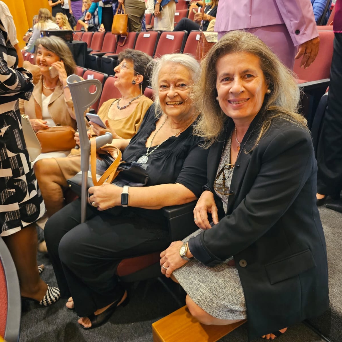 La Vicepta. del BSE, Ing. Silvana Olivera,participó del acto del Día de la Mujer en la Torre Ejecutiva,junto a la Vicepta. de la República <a href="/beatrizargimon/">Beatriz Argimón</a> ,la Dir. de @inmujeres_uy  Mónica Botero, la Pre Candidata <a href="/lauraraffo/">Laura Raffo</a> y Graciela Guido entre otras autoridades <a href="/solivera2/">Silvana Olivera</a>