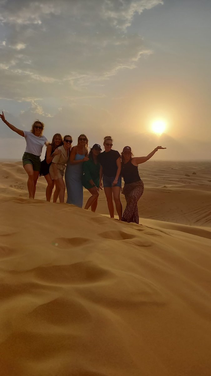 Here we go! Trainingskamp padel dames 1 in Dubai 🎾😎 #padel #sofitelobelisk #DubaiLife