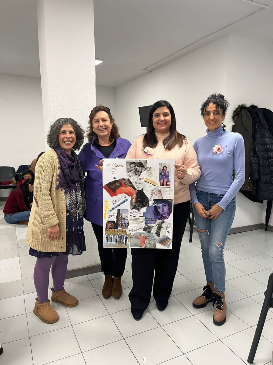 psoe_oviedo's tweet photo. 📸Nuestra secretaria de Deportes, @natalhie100 y la de Cultura, Laura Díez, han acudido esta tarde al encuentro creativo con motivo del #8M celebrado por la Asociación sociocultural Venezolano Asturiana de #Oviedo #Uviéu #AVAO https://t.co/xS9ffMy4jN