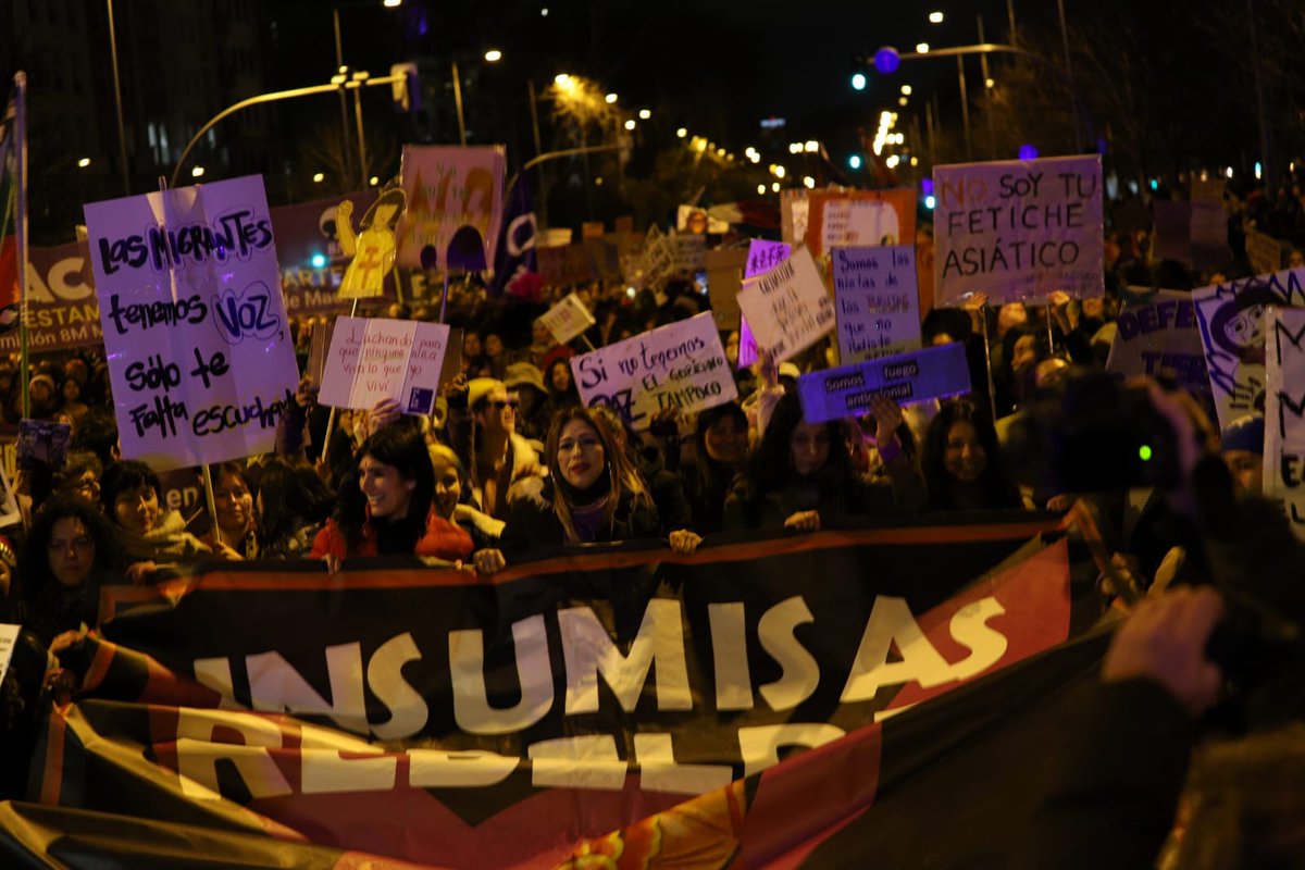 rne's tweet photo. #8MarzoRTVE | Algunas de las imágenes que nos ha dejado la manifestación de Madrid 

📻 Puedes recuperar en este hilo los sonidos de distintos puntos de España con nuestro centros territoriales 

📸 Fotografías de @JuanCoca_ https://t.co/9nwhgT3adQ