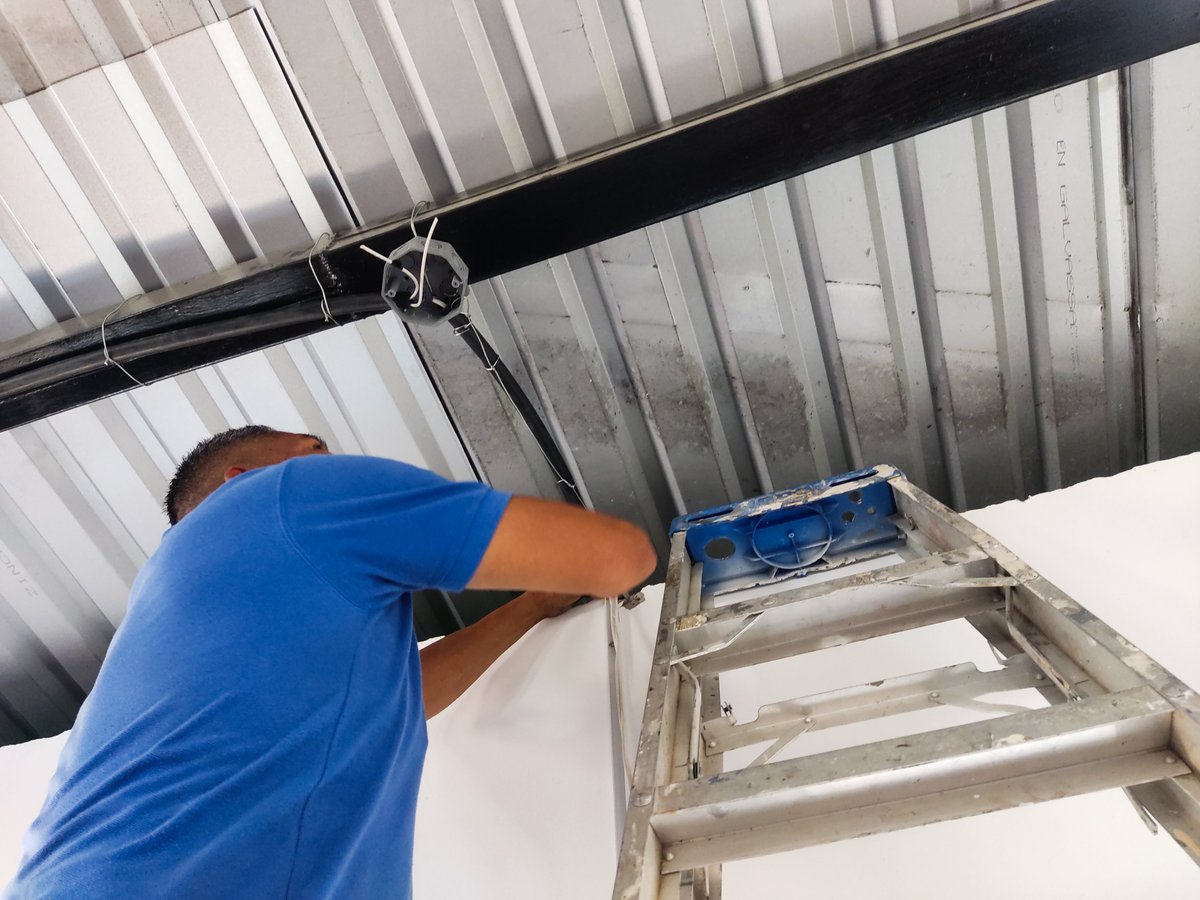 César Godoy 🇸🇻 tweet media