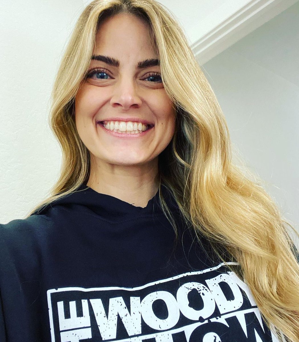 neon931lv's tweet photo. Happy International Women’s Day to the bad ass chicks of #931theMountain! May we know them, may we be them, and may we raise them! 🤘🏼🖤 #InternationalWomensDay #women #chicksrule #yougogirl #girlpower https://t.co/0n9NYar2Gt