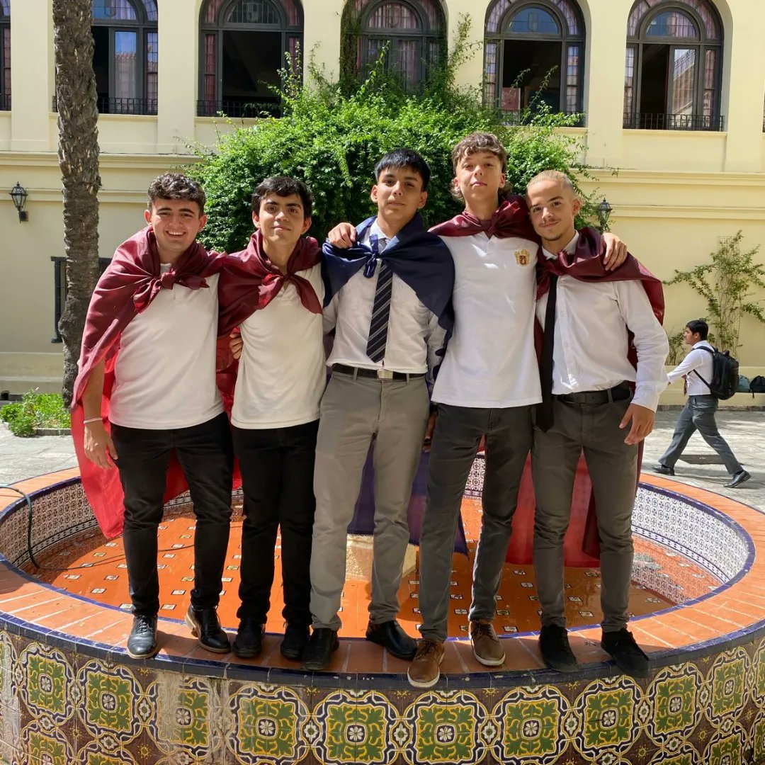 La primer foto de los pibes en 6 años