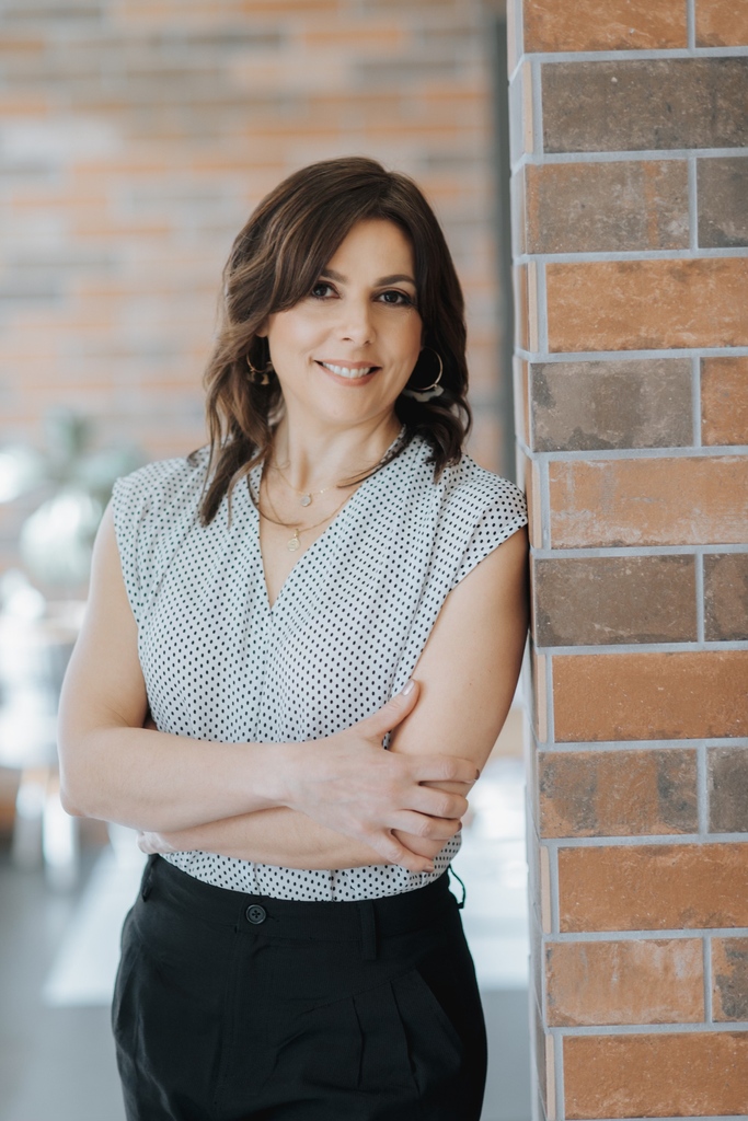 DCSheldonYoung's tweet photo. Sending a special shoutout to this incredible lady on #InternationalWomensDay and wishing her all the best for the exciting changes happening at #flowsmartliving! https://t.co/RhQUZSGEV8