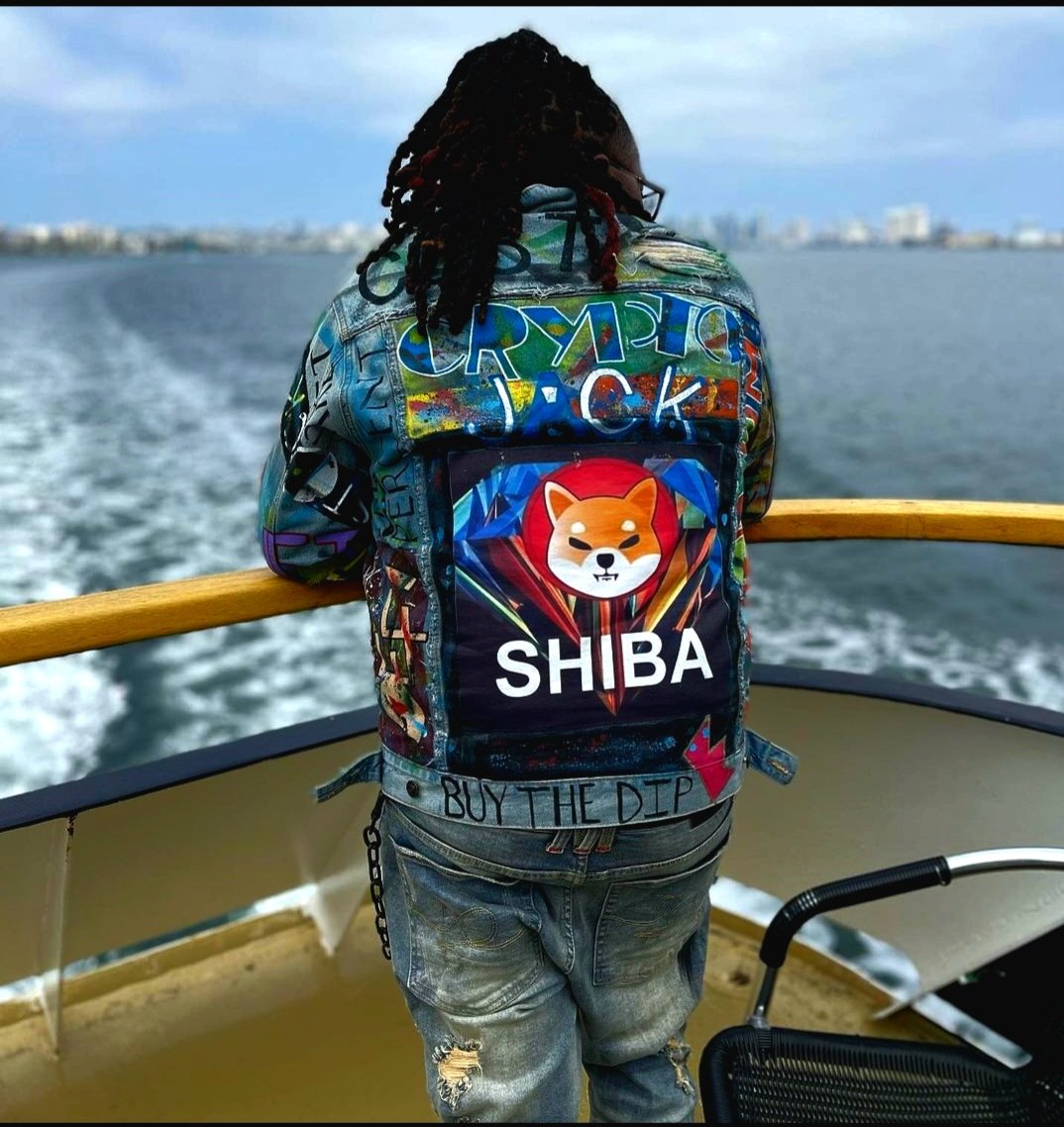 customjack44's tweet photo. Wear your portfolio📉📈
Handpainted crypto jackets
#Ripple #shiba #dodgecoin #BitcoinHalving #Bitcoin #XRPL #XRPArmy #cardono https://t.co/B5NWca7WcY