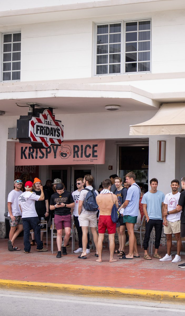 When the whole squad pulls up for 🍣. Use code “Krispy Rice” for 10% off your @krispyrice order through 3.10.