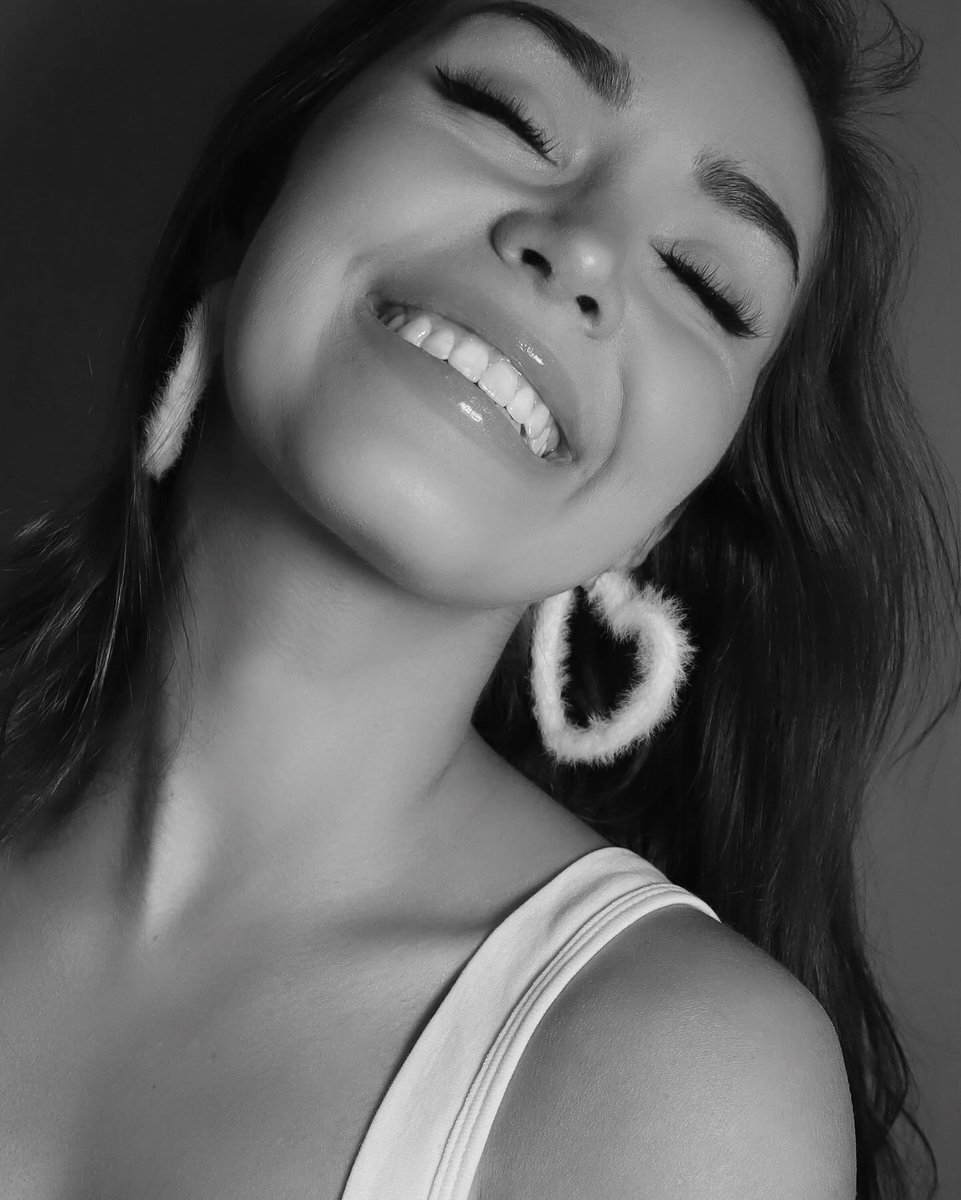 ·  ·  　　　　 　*   *
  .  ˚ . ✧
 ✵  ⊹  ✵ 　 　
 ⋆  ✹  .  ✵   .  　·  ˚ ·  
 　　　　　　 ✵    *    
  　　　　 ✵ * 　 ·   ·