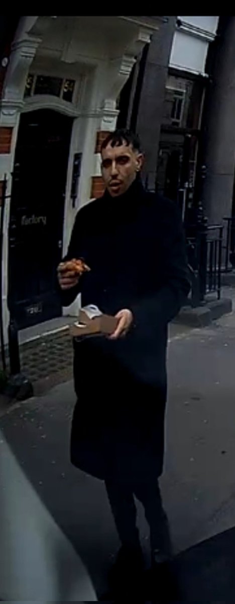 This is the person who assaulted our driver at 8.30 am. this morning 8/3/24. Constitution Hill he left the door open after abusing the driver, making him get out before attacking him. This coward needs to be found.(apparently drivers refused him on langham rank) <a href="/metpoliceuk/">Metropolitan Police</a>