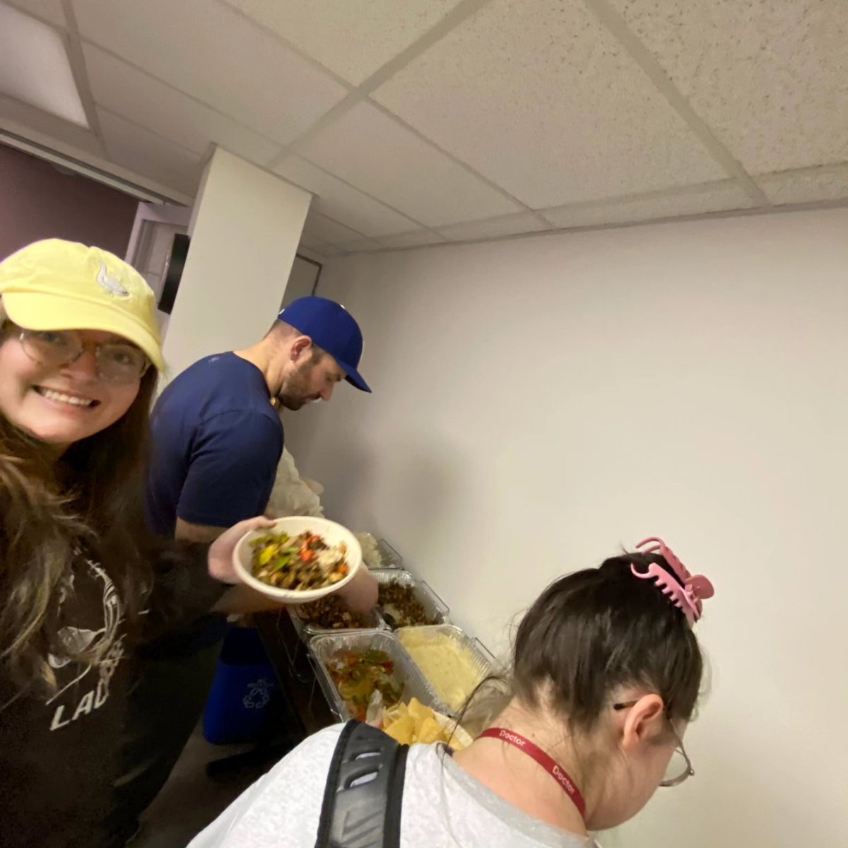 NebraskaEM's tweet image. We had some celebrations yesterday for #emra resident appreciation day! 🎉🎉🎉 This group works incredibly hard to care for their patients and become the best #emdocs they can be! 💪 We are grateful for their hard work every day, night, weekend and holiday! #embound #residencyfam