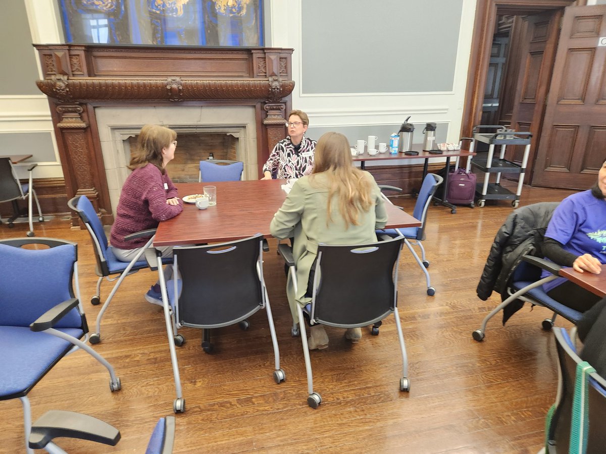 cway_way's tweet photo. Grateful to gather with the RSM women scholars on International Women's Day. @RSM_Theology @uStMikes https://t.co/JDplMCW5UL