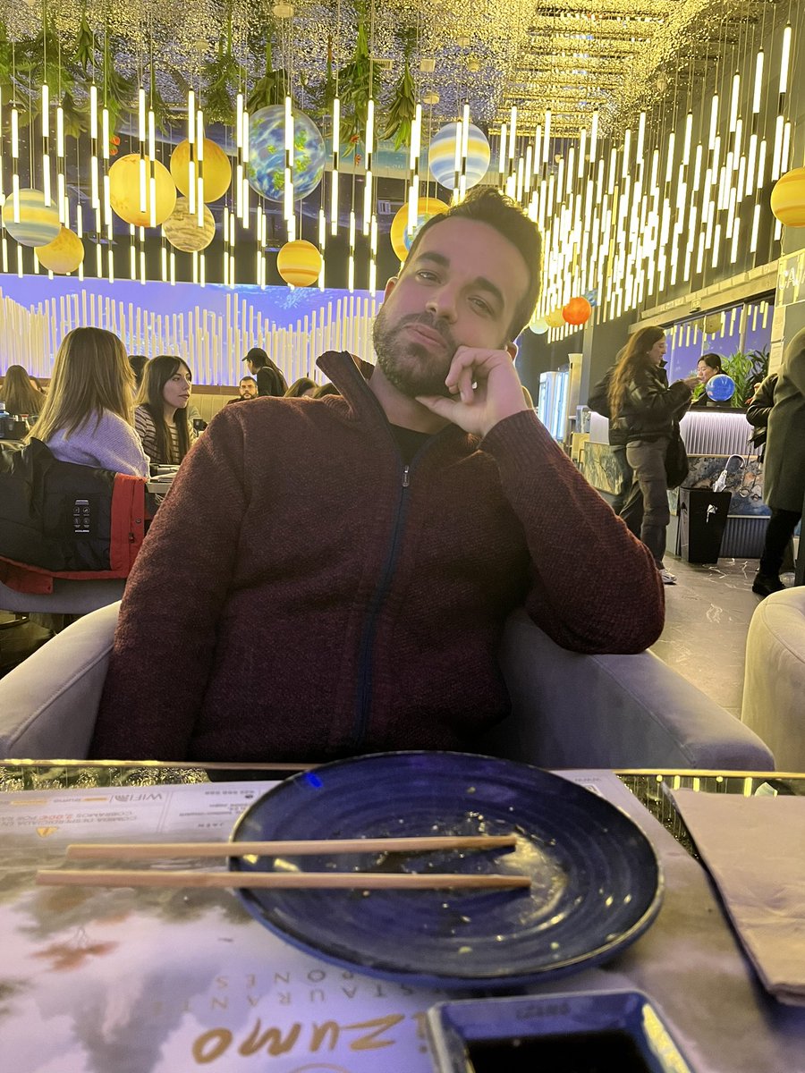 Meeeeeery4's tweet photo. Celebrando que ya tenemos nuestras alianzas🥹 (Dos anillos para gobernarlos a todos) https://t.co/Eq0g84ke6e