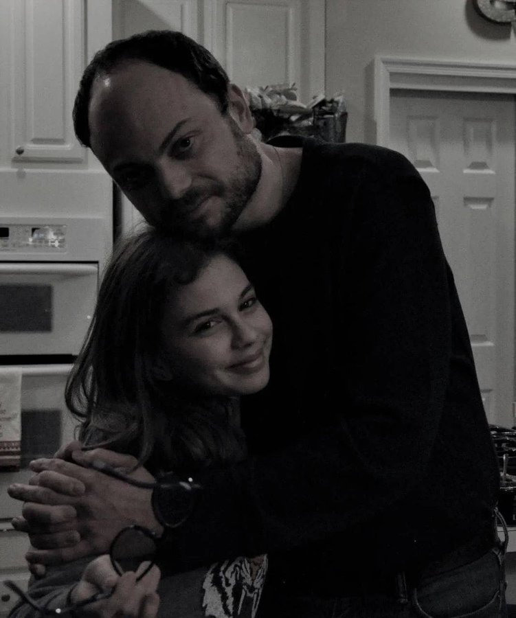 silupescu's tweet photo. A Vladimir Kara-Murza è stata negata una telefonata alla figlia, ieri, per farle gli auguri di compleanno.
Vladimir sta scontando 25 anni di prigione in Siberia non si capisce bene per cosa. https://t.co/ksNMoLMygg