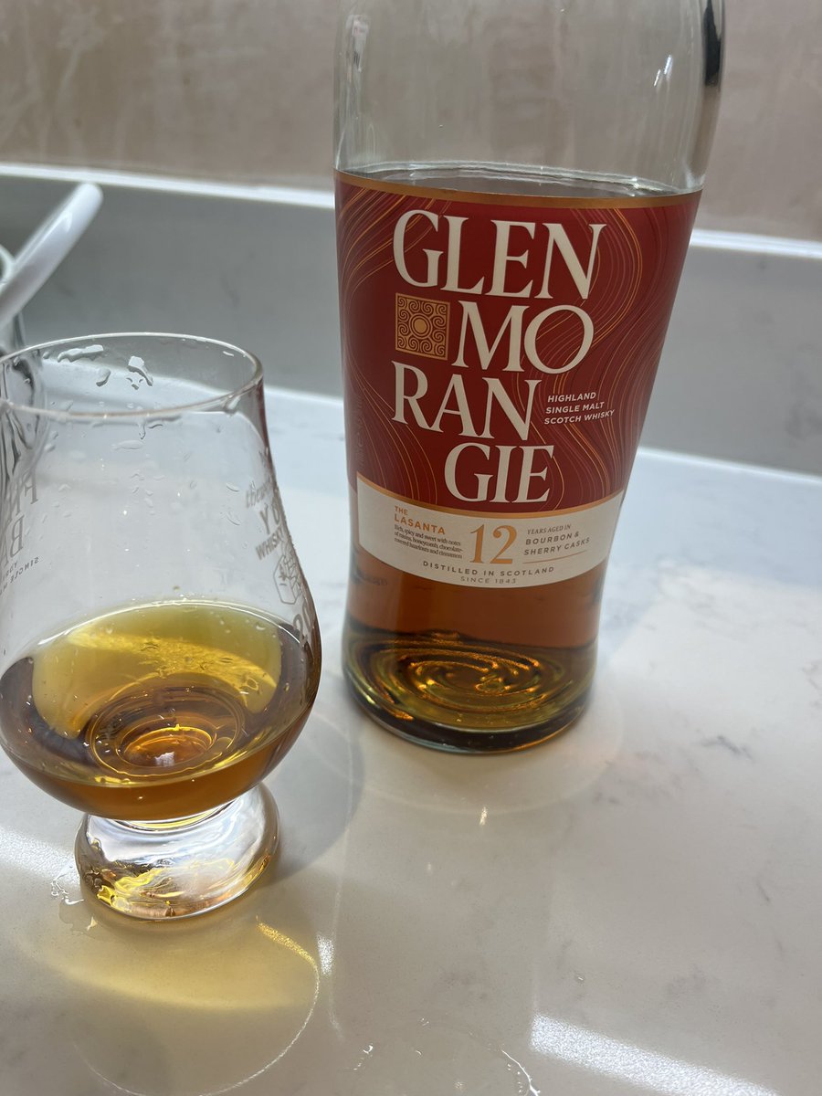 3rd #fridaynightdram is that old reliable the @TheGlenmorangie Lasanta - let the sherry vibe flow!