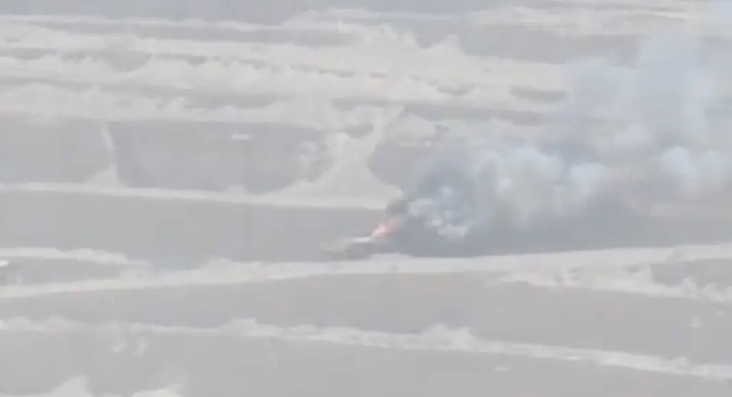 TLAntofagasta's tweet photo. #AlertaTL | Codelco confirmó muerte de mujer de 30 años en Radomiro Tomic: camión que conducía se incendió

Ana Camila Rojas Farías (Q.E.P.D.) era operadora de equipo pesado de dicha división de la cuprífera quien no pudo escapar de la cabina

https://t.co/7S5wfR7MOd https://t.co/36Wo0VBdwZ