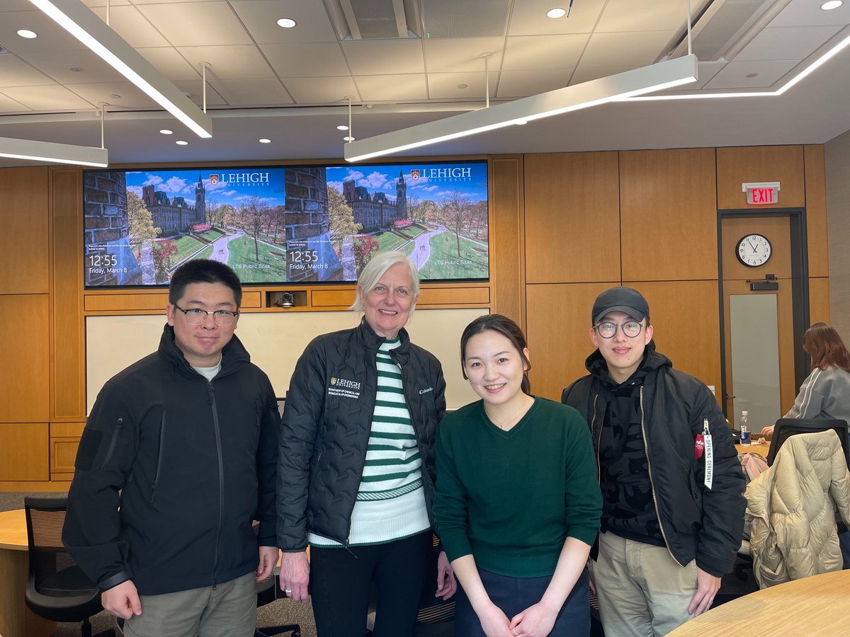 It's been a fantastic experience hosting the @TOMODACHI STEM program at @LehighU! Thrilled to have Miki Yamada, our visiting undergrad from Japan, join us for a 5-week adventure on organic electronics! A huge shoutout to @ZeyuanSunJ for providing great peer mentoring!
