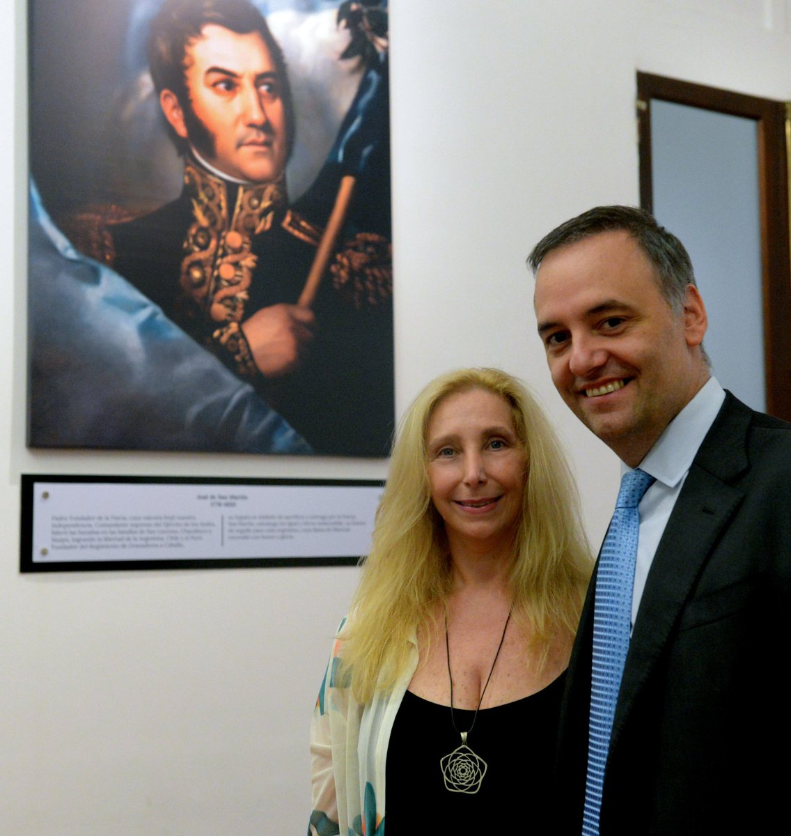 madorni's tweet photo. Recorriendo el flamante “Salón de los próceres” junto a la Secretaria General de la Presidencia Karina Milei.

Fin. https://t.co/xbM0UQFDpO