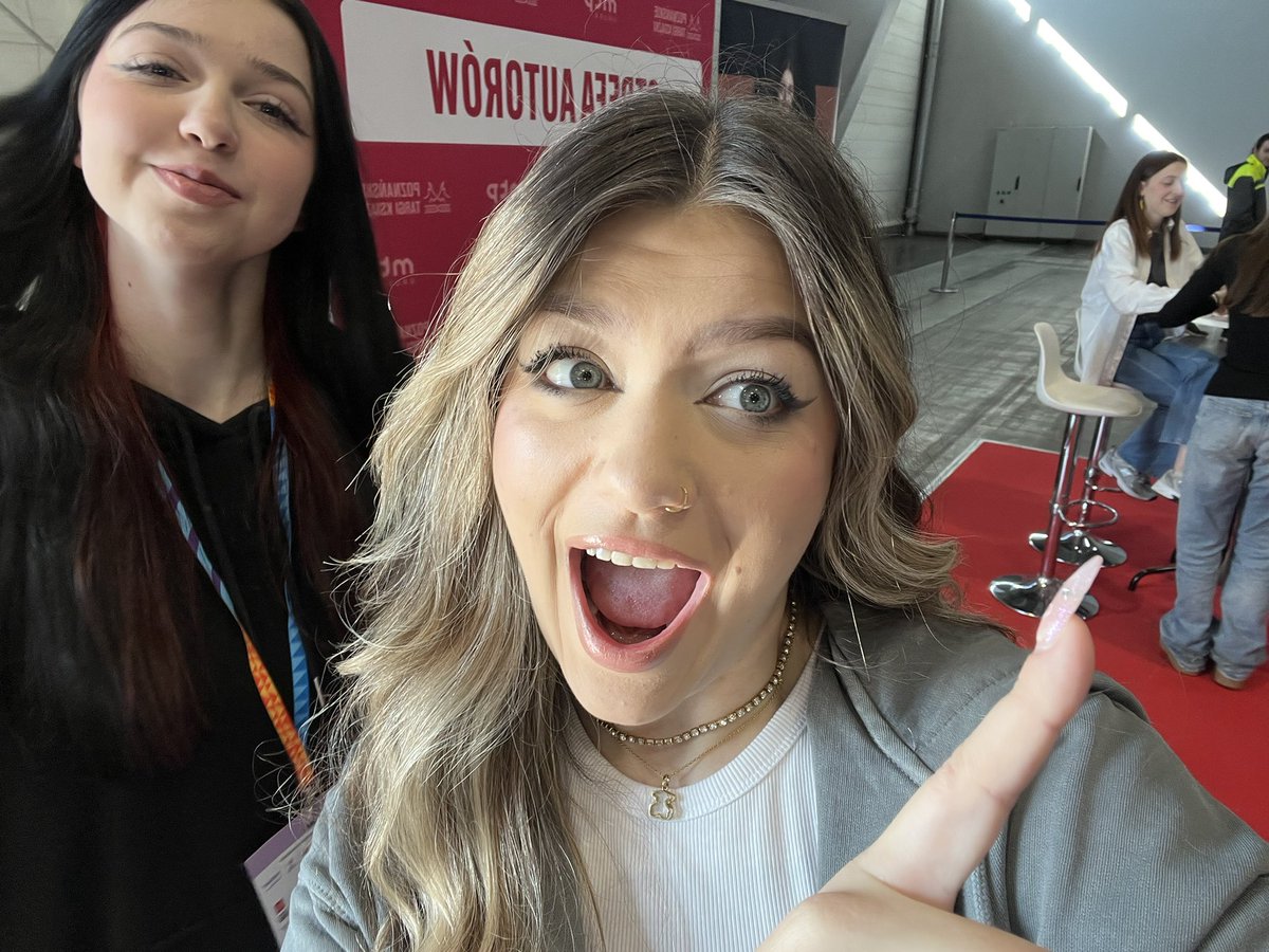 ej to jest chyba najsłodsze zdjęcie jakie posiadam na swoim telefonie😭 Ja, Werka i Ola na jednym zdjęciu🤝🏼 <a href="/helliautorka/">helli</a> @ola_negroni