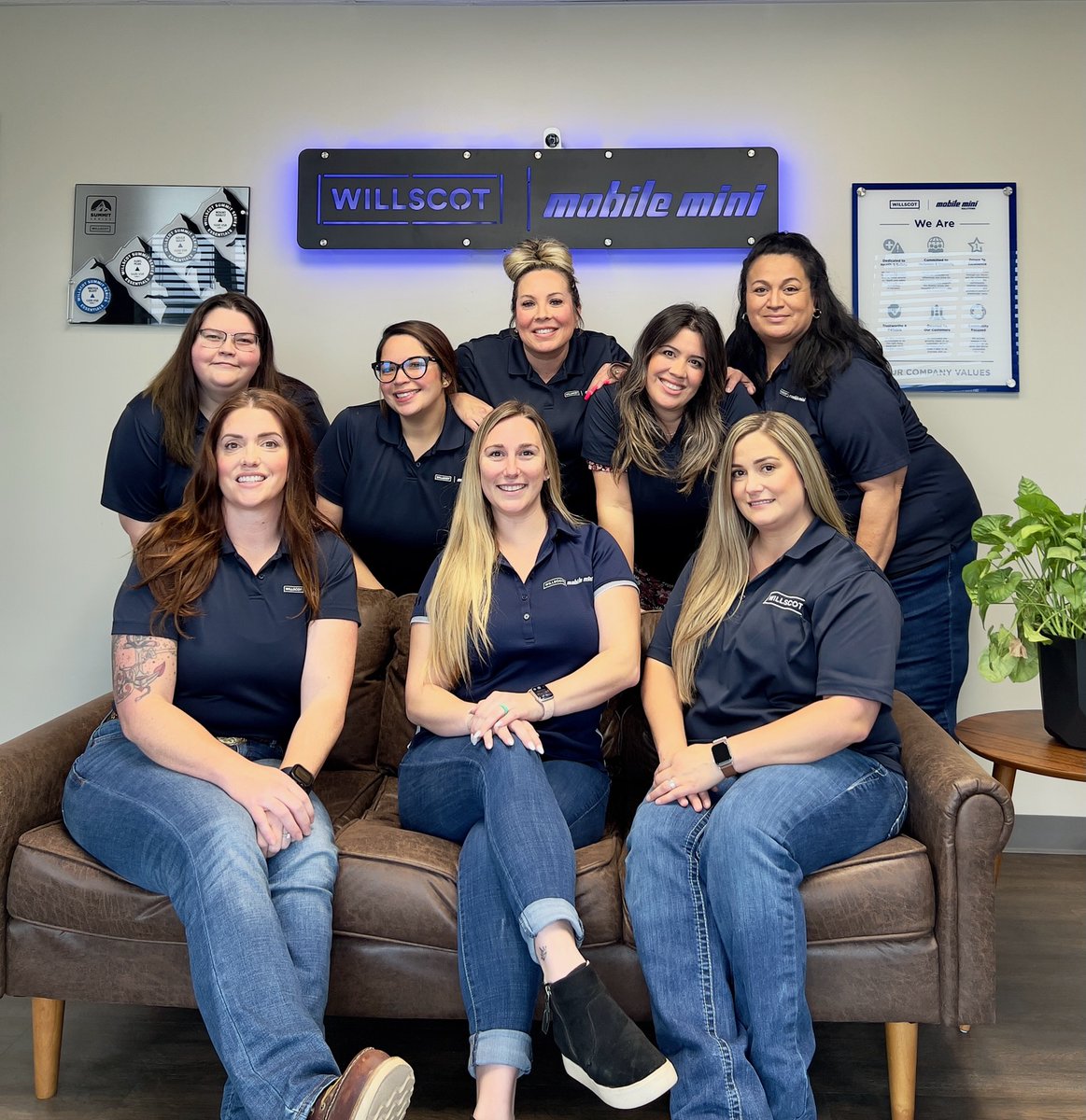 Mobile Mini tweet media