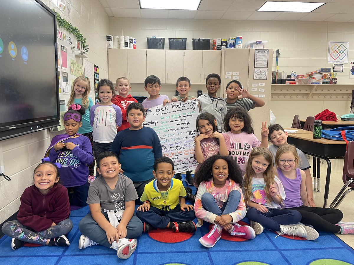 Our goal this week was to read 20 books as a class- we made it to 21 right before the bell today! ❤️📚 #ReadAcrossAmerica <a href="/ClarkCreekSTEM/">Joey Moss</a> <a href="/CLaneLiteracy/">CLane</a>