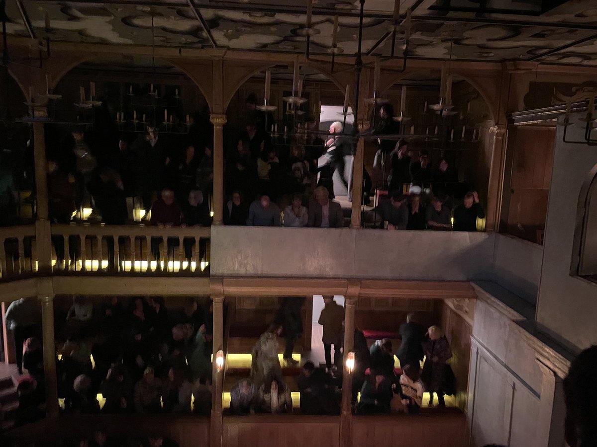 BeccaFarrow1's tweet photo. @The_Globe #DuchessofMalfi so great for Y13 to see their exam play in a vibrant new production but in an almost original setting with candlelight. Wonderful performances from the cast, too.
They loved it. @WisemanEaling https://t.co/9st8jsxRAV