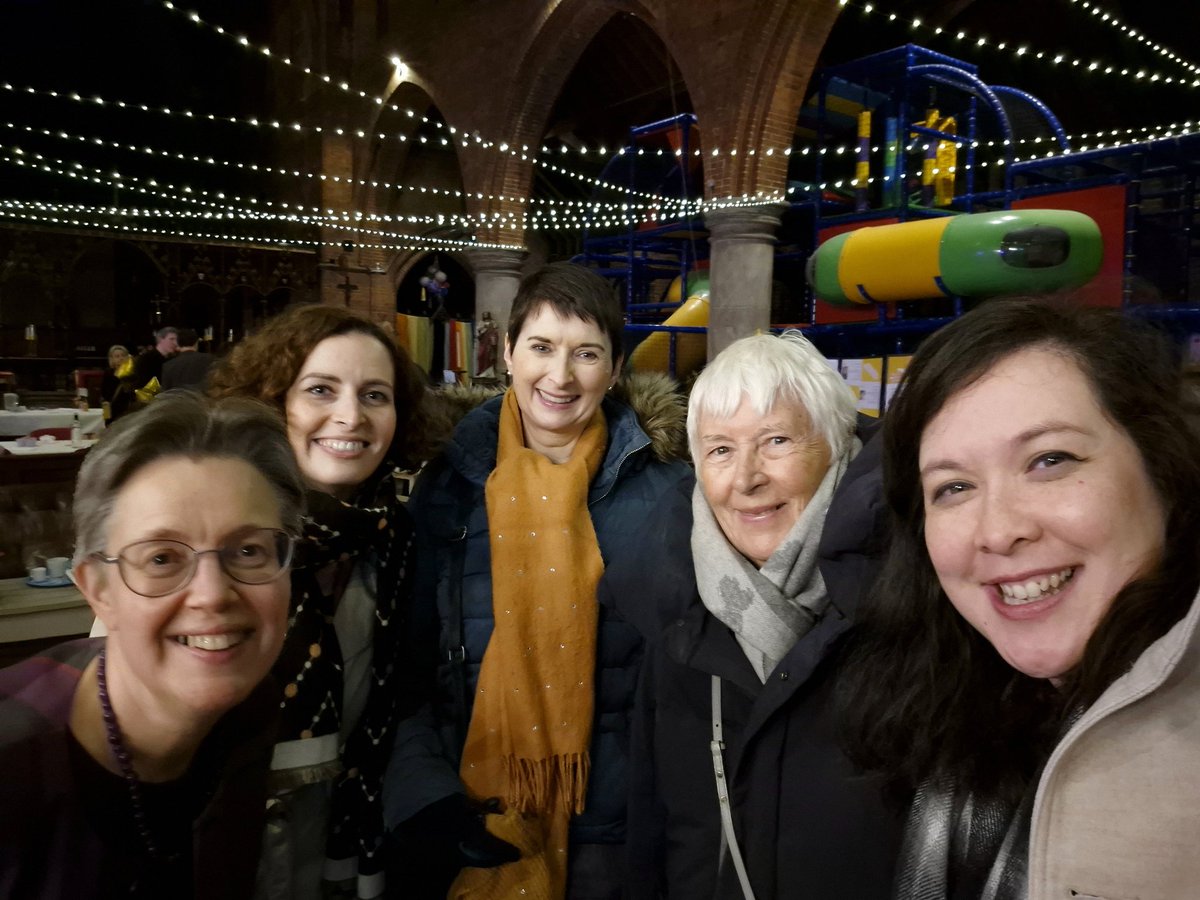 Spending #InternationalWomensDay with some of the women who inspire me most, including leading voice for London @CarolinePidgeon and my amazing friend @TweetingCollins who we want to make the next MP for Harpenden & Berkamsted #IWD