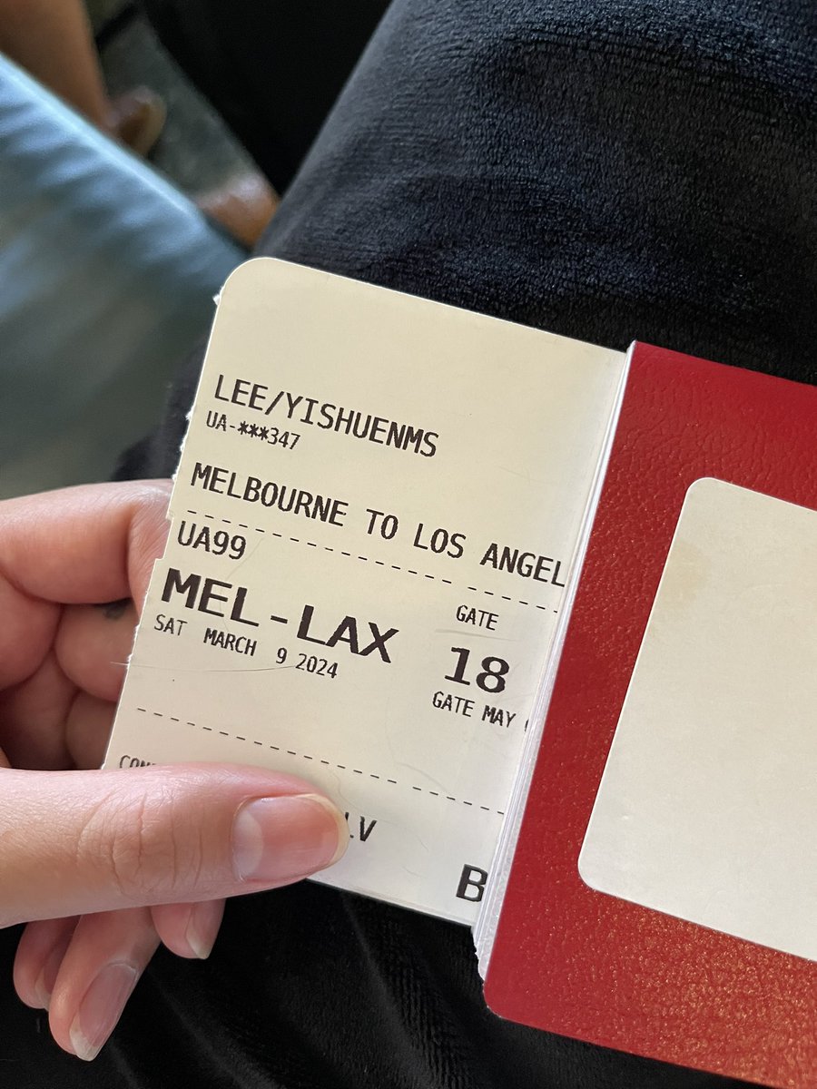 Christine L. 🐋 tweet media