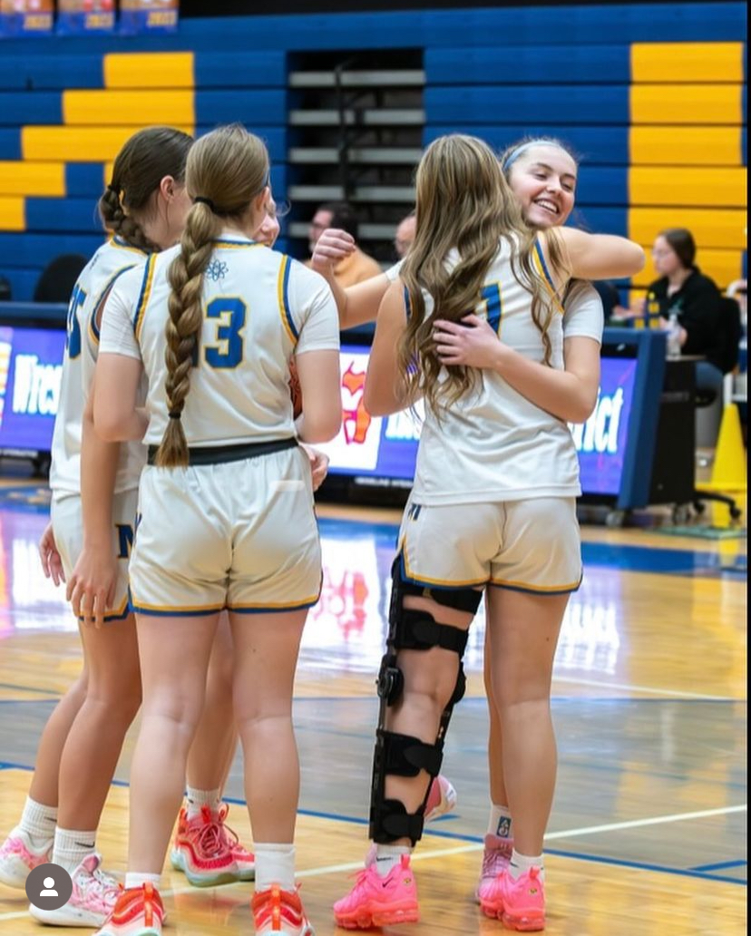 “Payton broke the single-game scoring record, recently held by Jessica Walter at 30 points, by 10 points for 40 in a single game," said Coach Ashton Finney. "Payton broke this record on 2/29, against Carrollton.” #MidlandChemics #MidlandPublicSchools #SchoolRecord