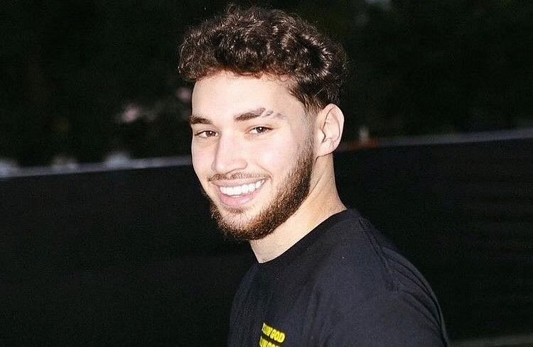 ryan 🤿 tweet media