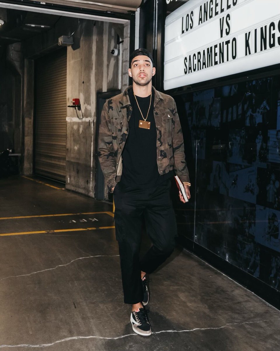 RobinhoodApp's tweet image. New Gold Standard 👉 3.26.24