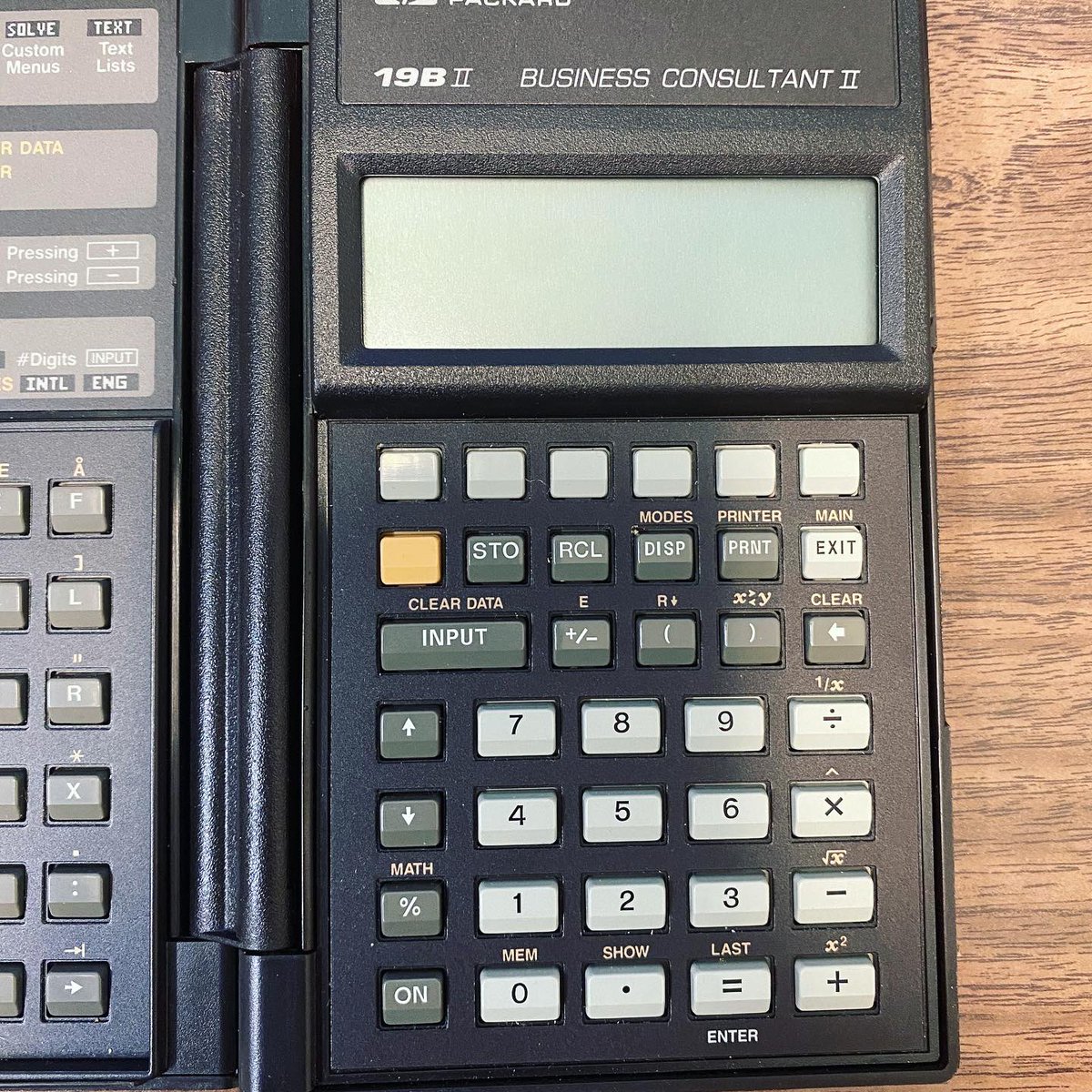 Computation_Ca's tweet photo. When this #HP 19BII calculator was dropped off for #recycling the owner mentioned that they spent $250 for this when it came out in 1990, which is roughly $500 in 2024 dollars. That may seem insanely expensive for a calculator but in 1990 this was the price you had to pay if… https://t.co/uWjYapR0Wp