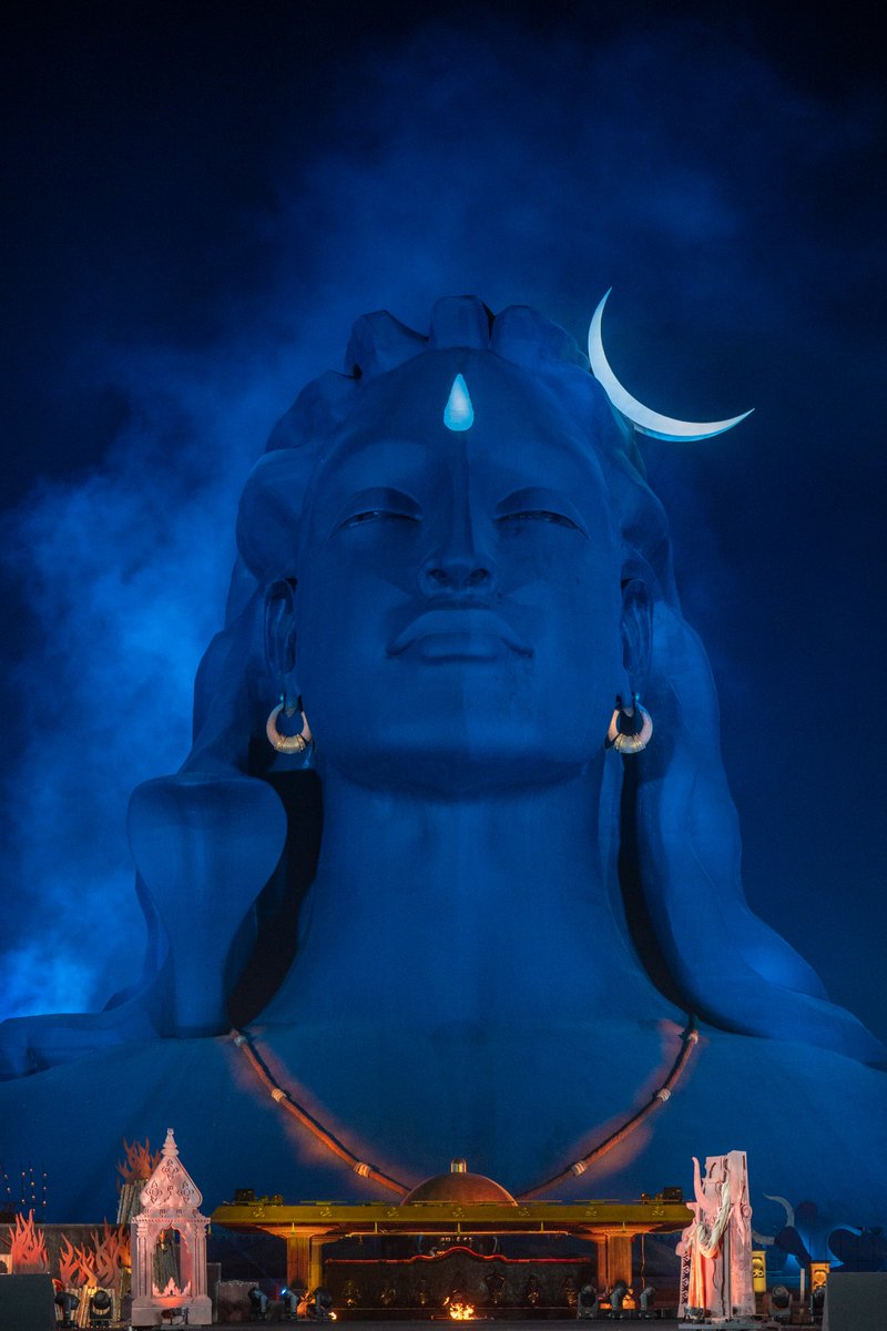 Aish_AK47's tweet photo. Mahashivratri at Isha is not just a night of celebration; it's a night of transformation, where we shed our limitations and embrace our infinite potential. #AwakeWithAdiyogi
#Mahashivratri2024 https://t.co/XeJS7X156F