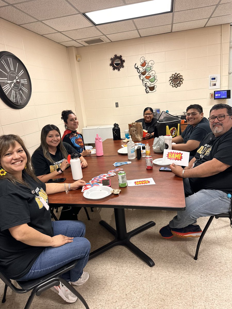 We ended Read Across America themed week with A Read Aloud from Principal @nparedes2000 @BlackES_AISD. We rocked our favorite character super hero’s shirts! #MyAldine @kelli_bernal