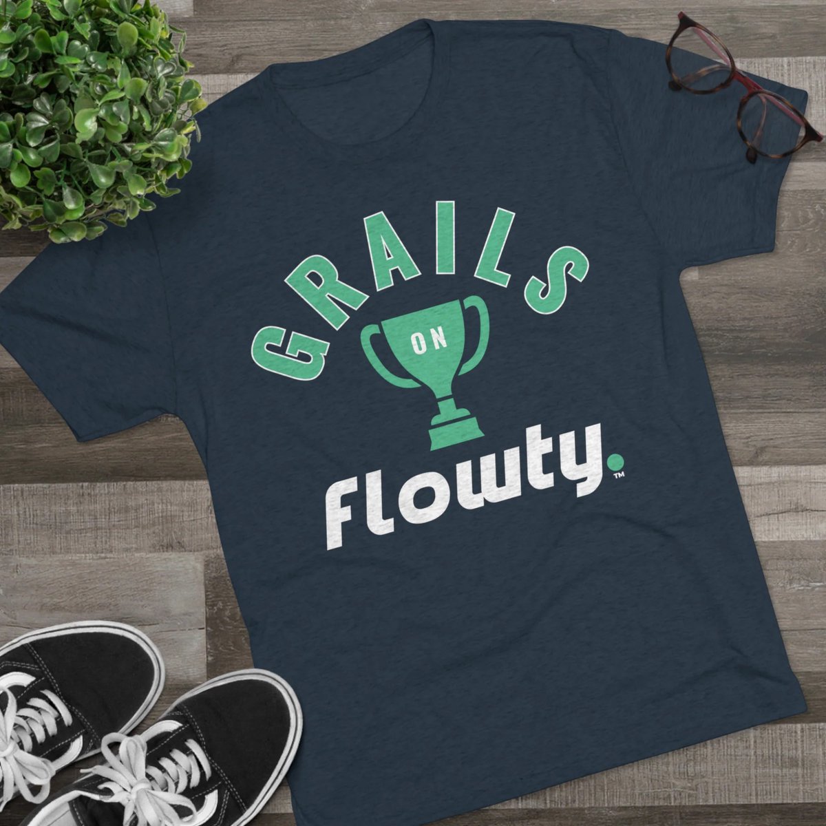 Monty Python and the search for the Flowty Grail 🏆

We’re celebrating with a 🎁GIVEAWAY🎁 of a #GrailsOnFlowty🏆 shirt from our merch shop we have with <a href="/collctn_connctn/">Collectin & Connectin</a>!

To enter:
✅ ❤️&amp;♻️ this post
✅ Follow <a href="/flowtyBot/">flowtyBot</a>
✅ Comment #GrailsOnFlowty🏆 &amp; tag a friend

24hrs⏰
